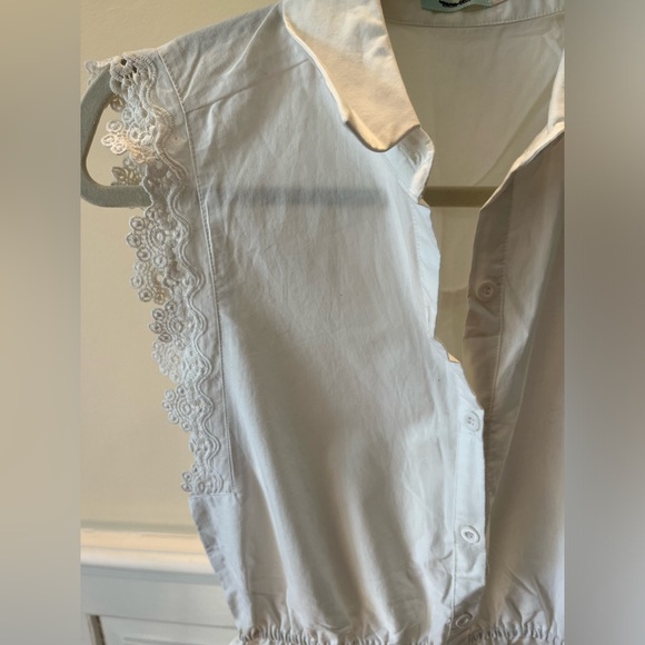 White Eyelet Laced Romper - Picture 3 of 4